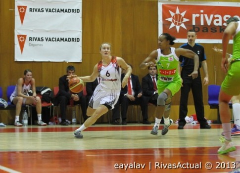 Frida Eldebrink dio muy buenas sensaciones en el partido (Foto: Enrique Ayala)