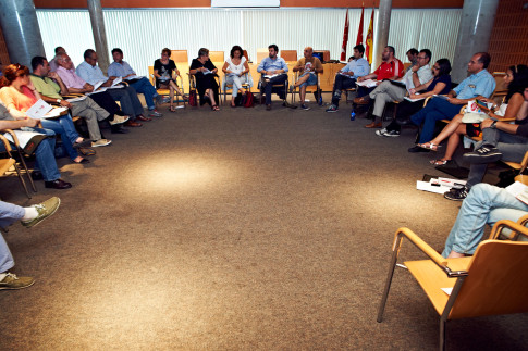 Un momento de la reunión (Foto cortesía de Ayto. Rivas)