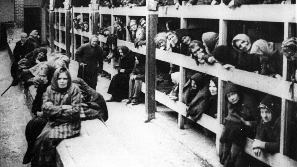 Prisioneras en el campo de concentración nazi de Auschwitz.