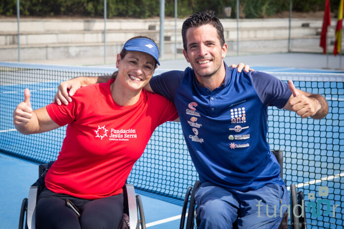 En la imagen, Lola Ochoa y Kike Siscar, ganadores de la pasada edición del Open (Foto FUNDAR)